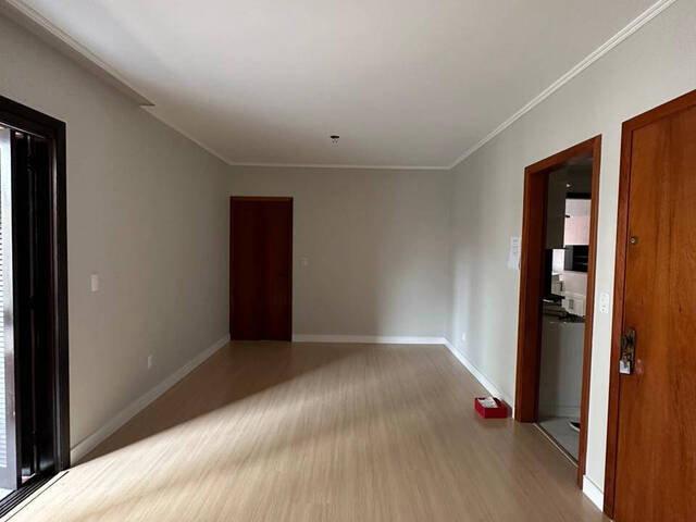 Apartamento para Venda em Caxias do Sul - 2