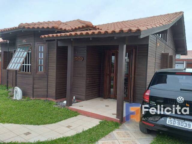 #1003 - Casa para Venda em Arroio do Sal - RS