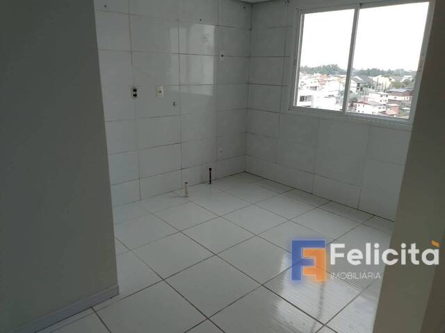 Apartamento para Venda em Caxias do Sul - 5