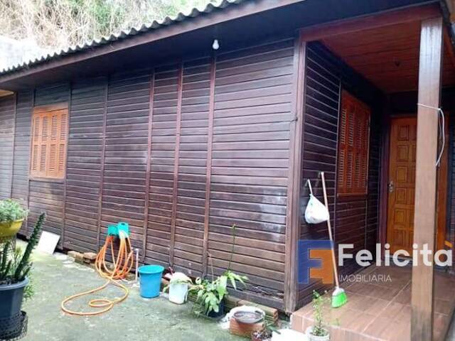 #1182 - Casa para Venda em Caxias do Sul - RS