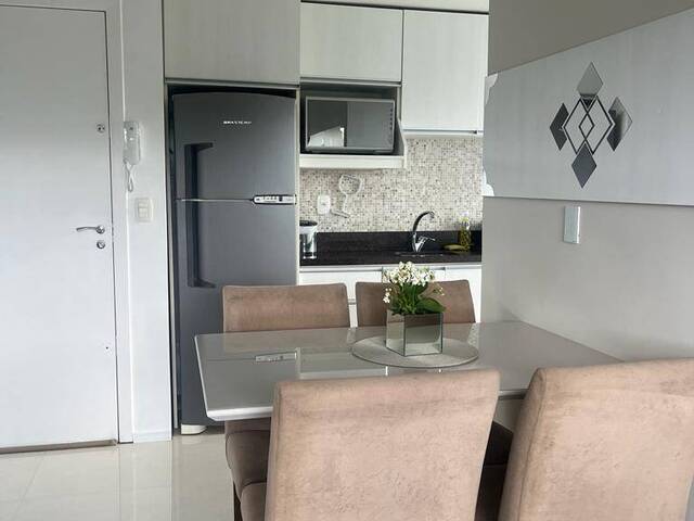 Apartamento para Venda em Caxias do Sul - 1