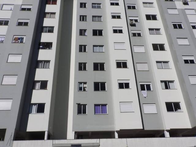 Apartamento para Venda em Caxias do Sul - 2