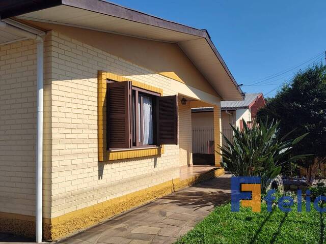 #1338 - Casa para Venda em Caxias do Sul - RS