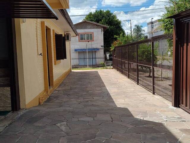 #1338 - Casa para Venda em Caxias do Sul - RS