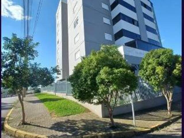 Apartamento para Venda em Caxias do Sul - 2