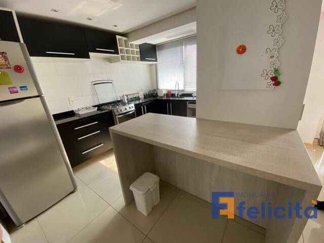 Apartamento para Venda em Caxias do Sul - 2