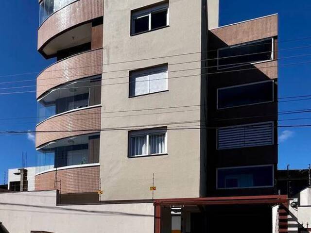 Apartamento para Venda em Caxias do Sul - 1