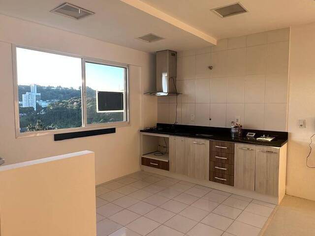 Apartamento para Venda em Caxias do Sul - 2