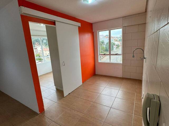 Apartamento para Venda em Caxias do Sul - 3