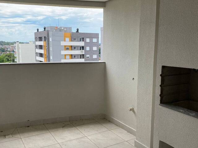 Apartamento para Venda em Caxias do Sul - 1