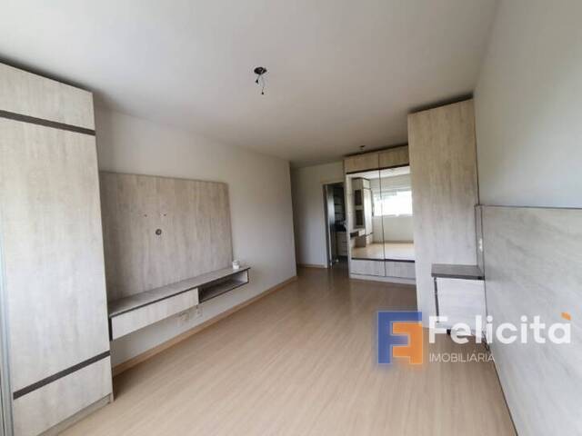 Apartamento para Venda em Caxias do Sul - 5