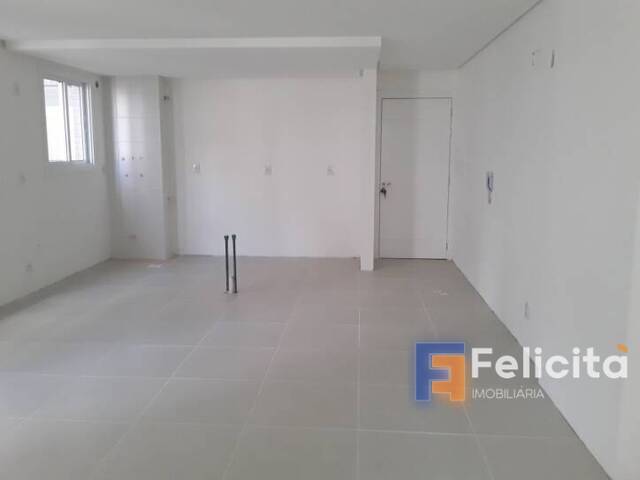 Apartamento para Venda em Caxias do Sul - 2